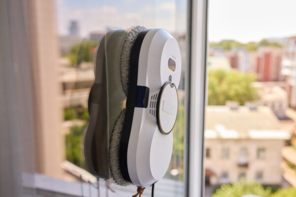 GlassMate W4 – Intelligenter Fensterputzroboter mit KI-Kantensteuerung